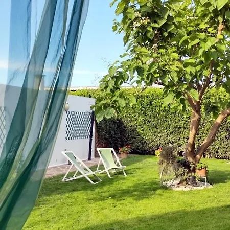 Vakantiehuis Romantica Con Giardino Privato Nel Salento Ruffano